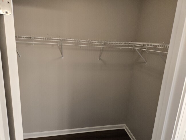 Building Photo - 110 Livingston Cove