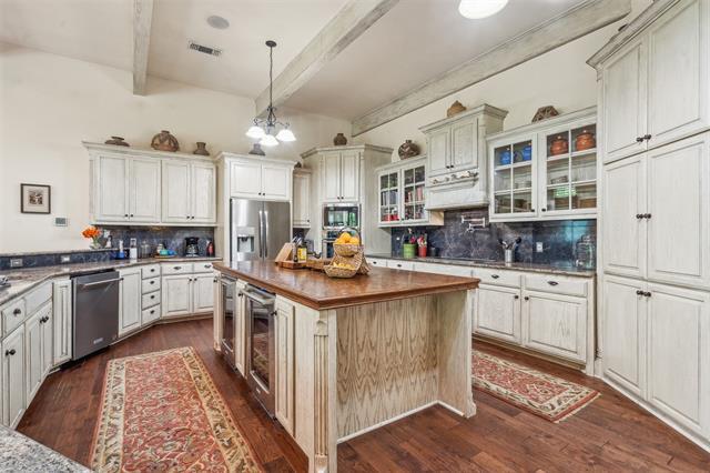 Building Photo - 8709 Claremont Dr