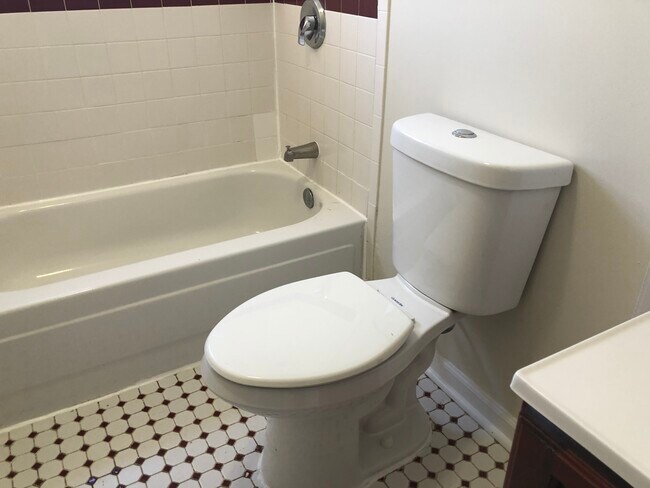 Building Photo - 7 Laidlaw Ave