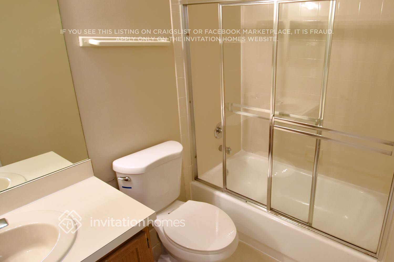 Building Photo - 2771 Oakview Way