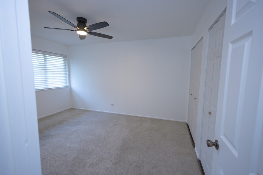 Building Photo - 930 Beau Dr