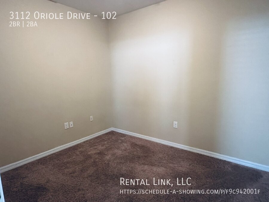 Building Photo - 3112 Oriole Dr