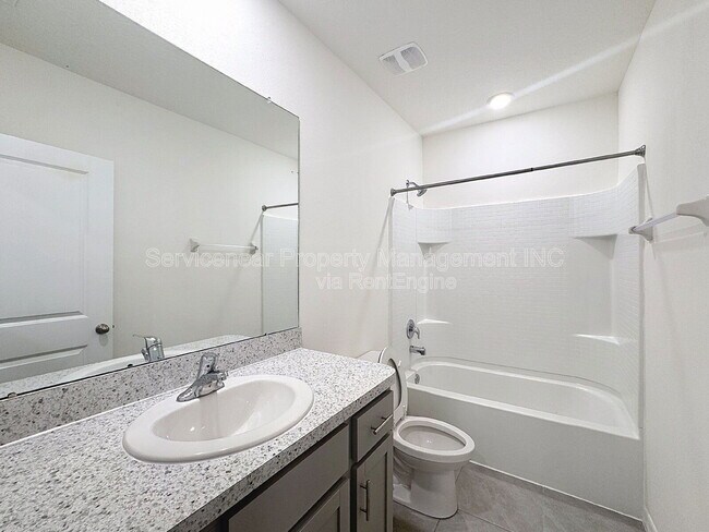 Building Photo - 32988 Major Oak Dr