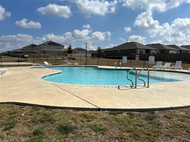 Building Photo - 341 Escondido Cir