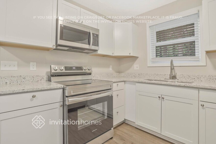 Building Photo - 4777 McKee Ct SW