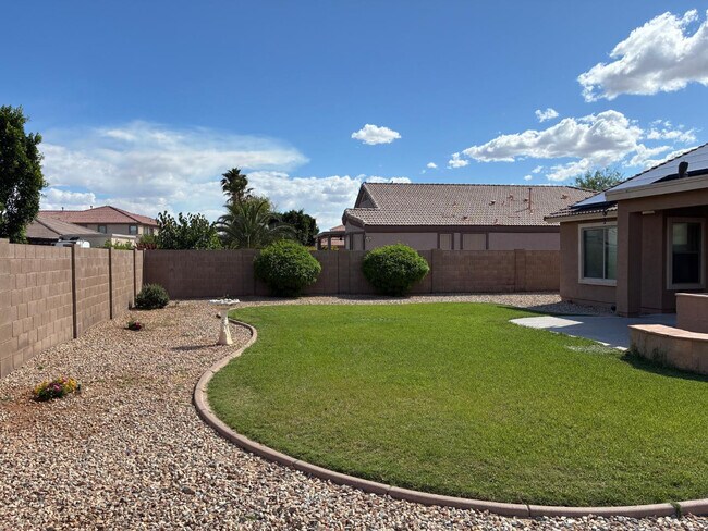 Building Photo - 12053 N 141st Dr