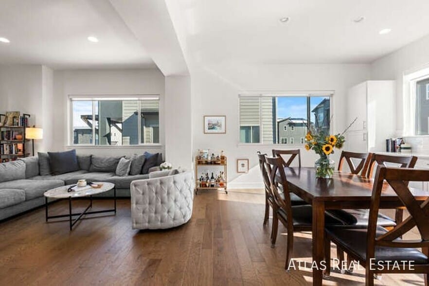 Building Photo - 7856 W 43rd Pl