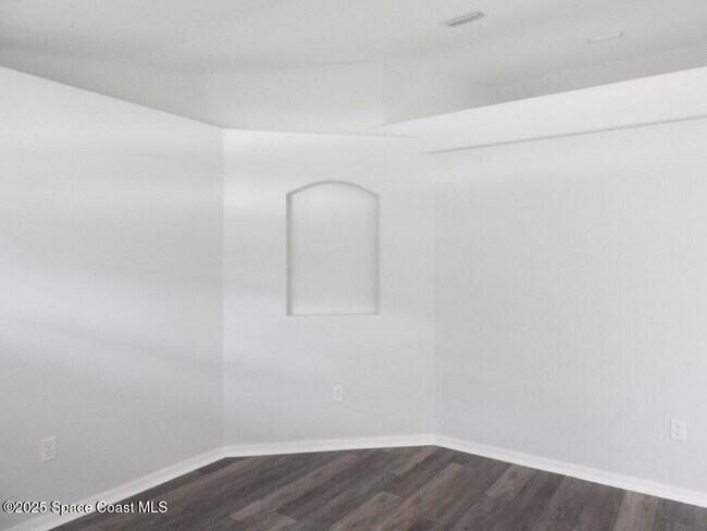 Building Photo - 1535 Heartwellville St NW