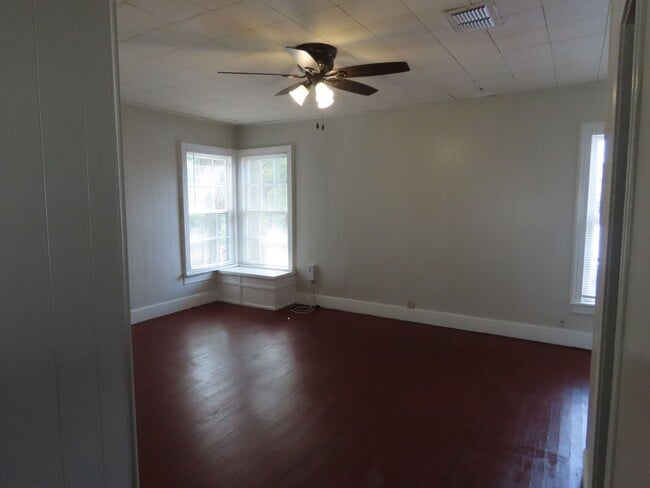Building Photo - 1306 S Glenwood Blvd