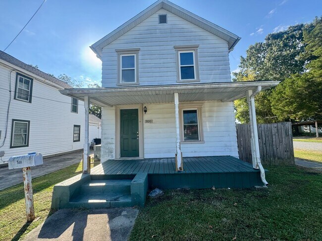 Building Photo - 800 Second Street