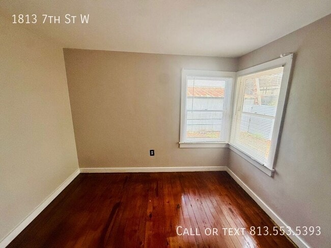 Building Photo - 1813 7th St W