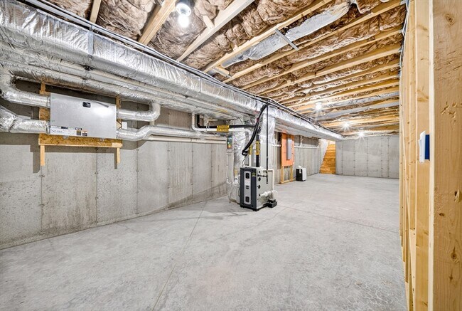 Building Photo - 57 Bellflower Rd
