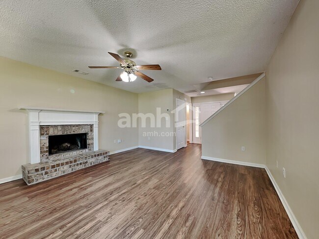 Building Photo - 130 Parkview Rd