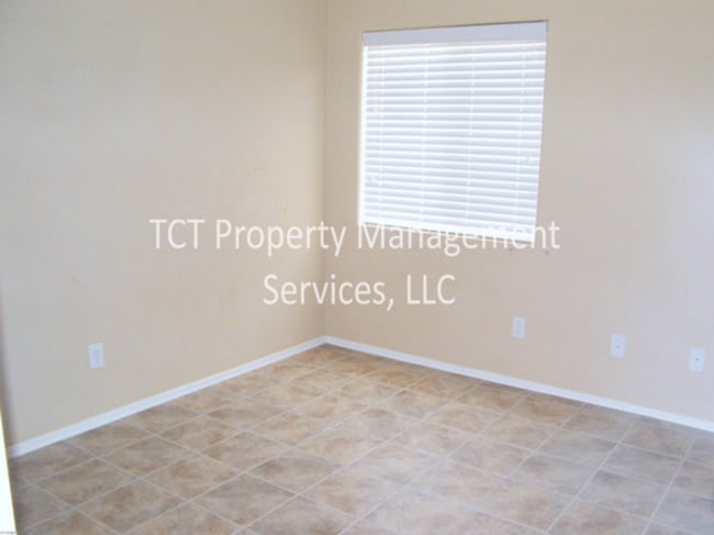 Building Photo - 3Bed/2 Bath Cul-de-sac home in Windmill Village