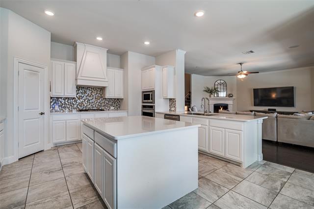 Building Photo - 4214 Selborne Dr