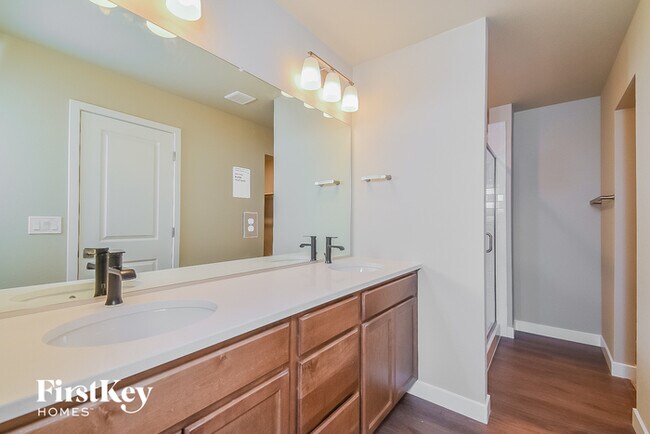 Building Photo - 10345 Luneth Dr