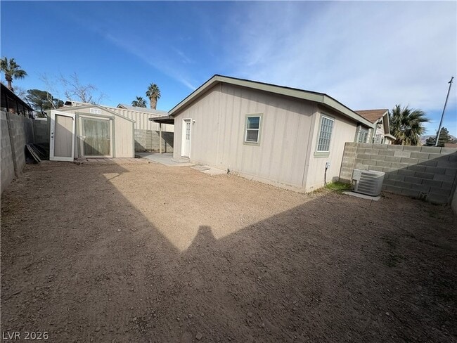 Building Photo - 1755 Peanut Ct