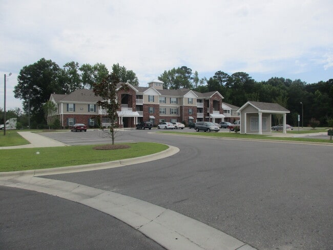 Building Photo - Cambridge Farms Apartments