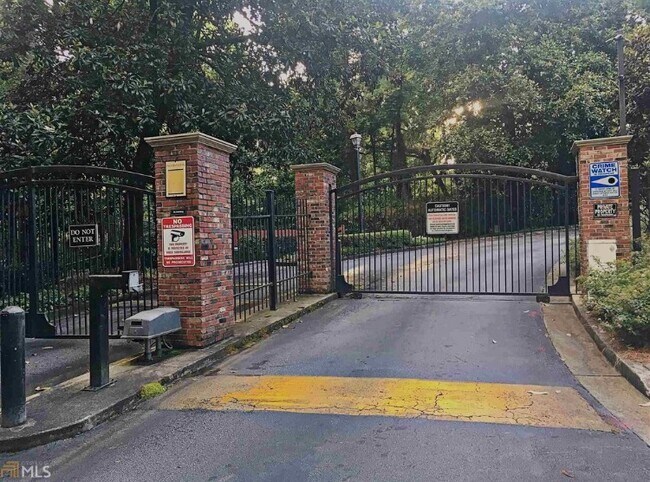 Gated community - 6800 Glenridge Dr