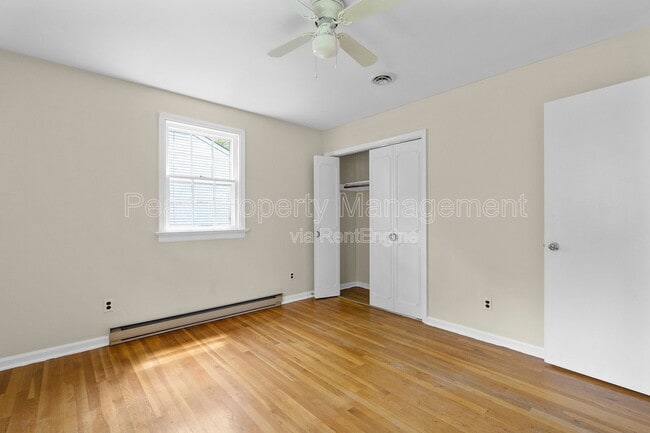 Building Photo - 4830 Kinloch Ln