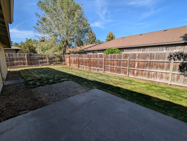 Building Photo - 61862 Avonlea Cir