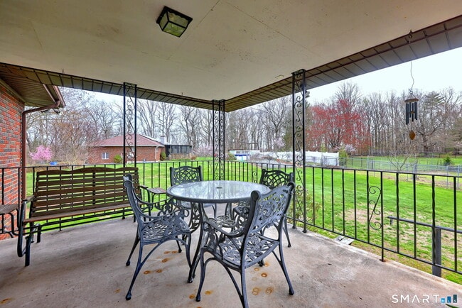 Building Photo - 4565 Madison Ave