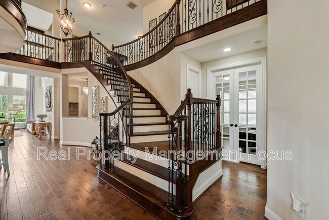 Building Photo - 3625 Funston Dr
