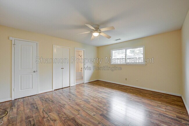 Building Photo - 5403 Clift Haven Dr