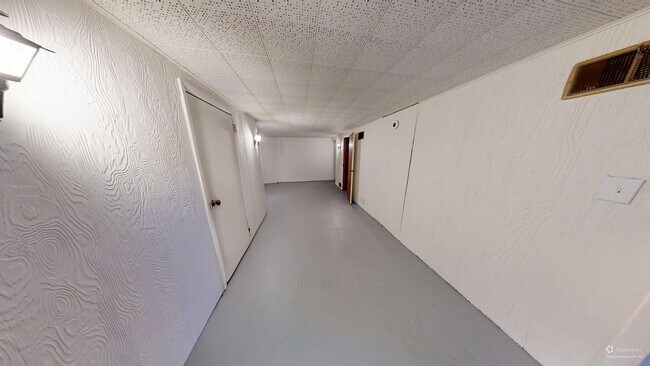 Building Photo - South Colonie Schools 2BR 1BA