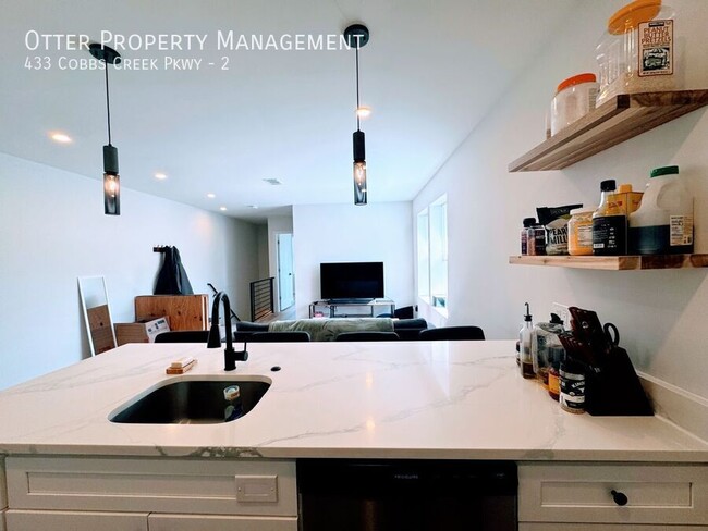 Building Photo - 433 Cobbs Creek Pkwy