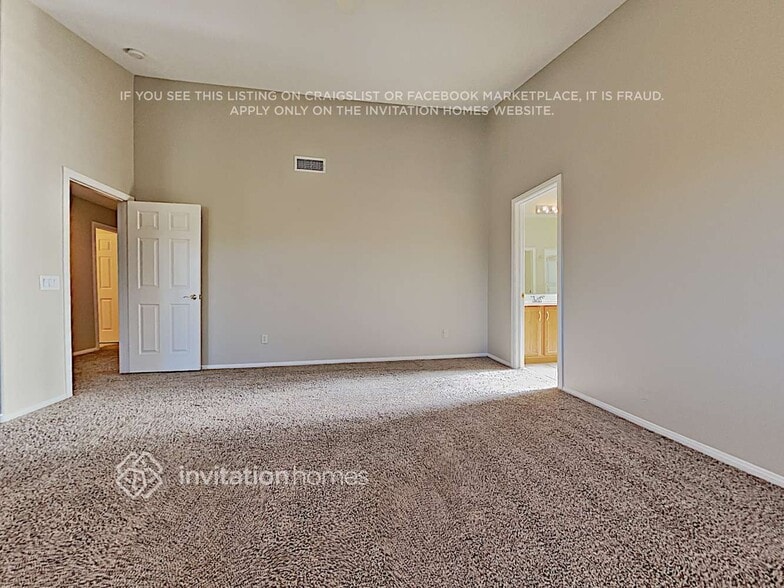 Building Photo - 8112 Painted Clay Ave