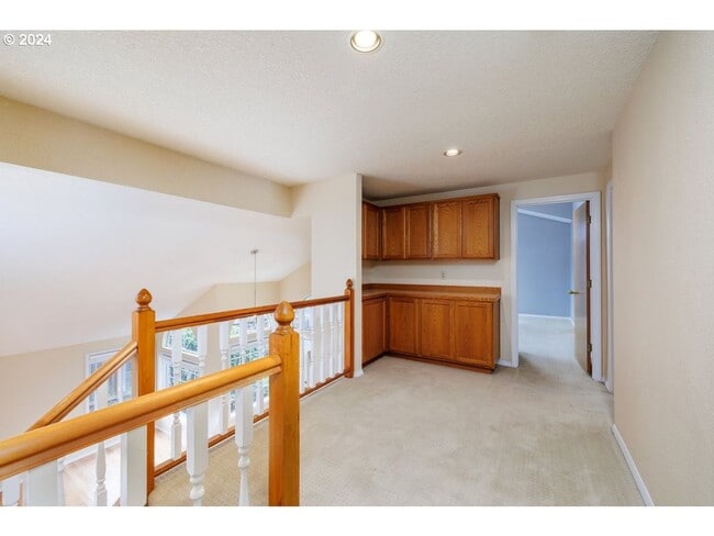 Building Photo - Bright, Open Living with Vaulted Ceilings ...