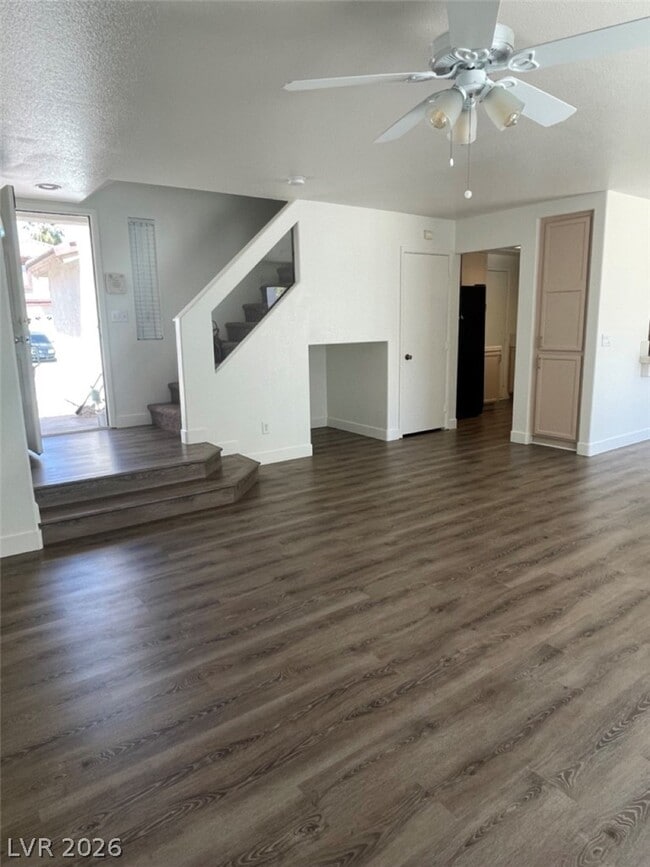 Building Photo - 10232 Grecian Laurel Ct