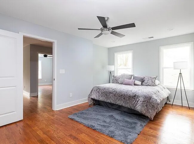 Building Photo - Spacious 5BR/3.5 BA Renovated Home Near Beltline with Off-Street Parking