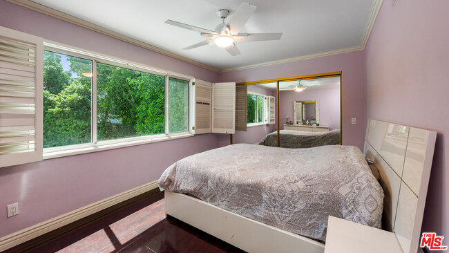 Building Photo - 8730 Sari Ave