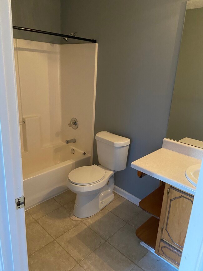 Building Photo - 3002 Maple Cove Ct
