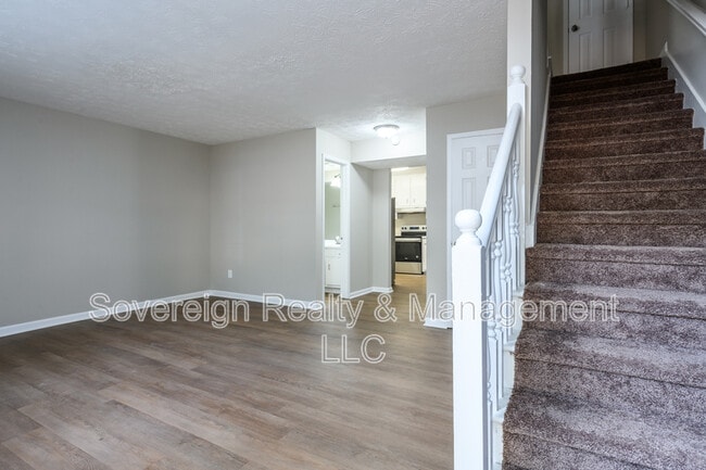 Building Photo - 366 Haymarket Ln