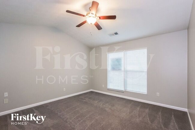 Building Photo - 612 Everlasting Way