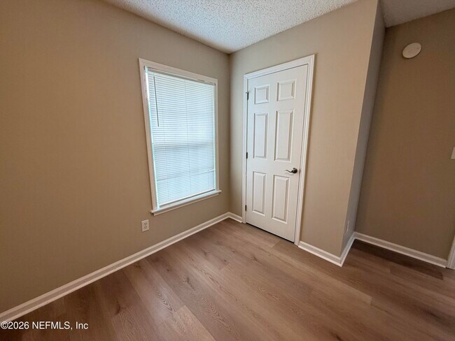 Building Photo - 1231 American Eagle Ln