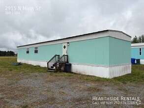 Building Photo - 2915 N Main St