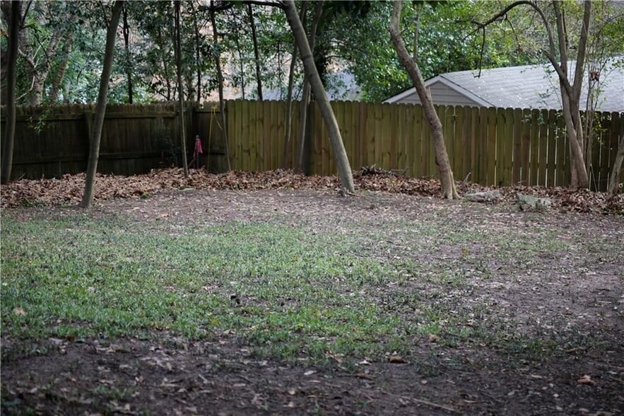 Building Photo - 293 Springdale Dr NE