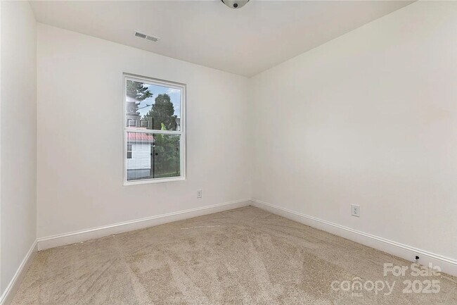 Building Photo - New Construction 3 Bed 2.5 Bath Home in Hi...