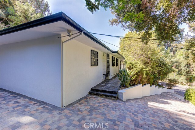 Building Photo - 2740 Hutton Dr