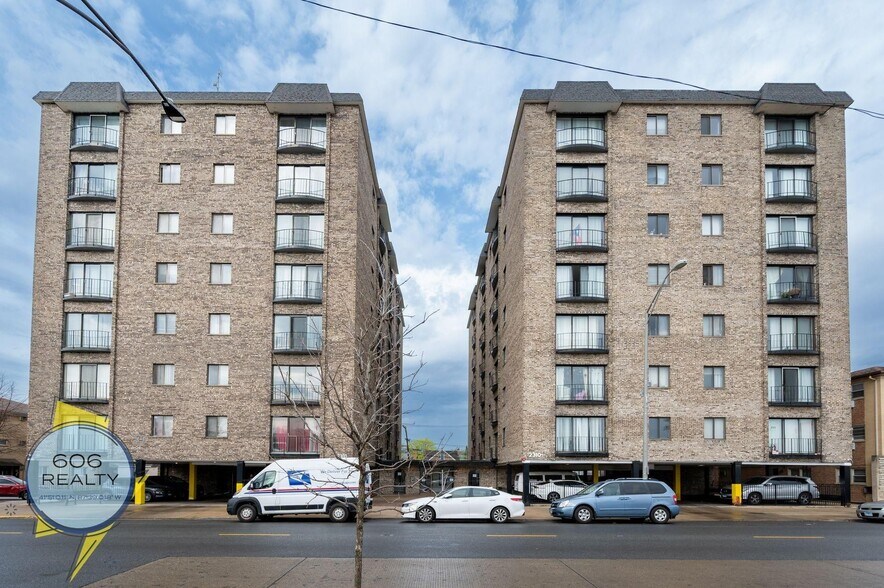 Building Photo - 2300 N Harlem Ave