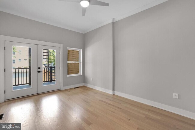 Building Photo - 1329 Irving St NW