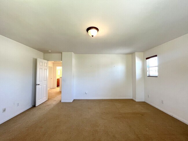 Building Photo - 7143 Leighton Dr