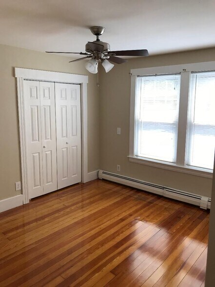 Building Photo - 4 Harding St