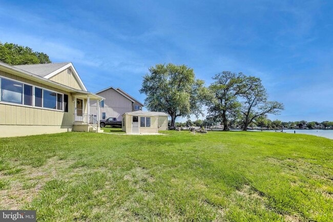 Building Photo - 8349 Bear Creek Dr