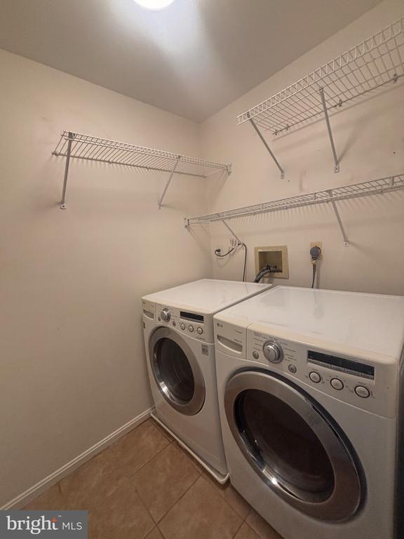 Building Photo - 14201 Wolf Creek Pl
