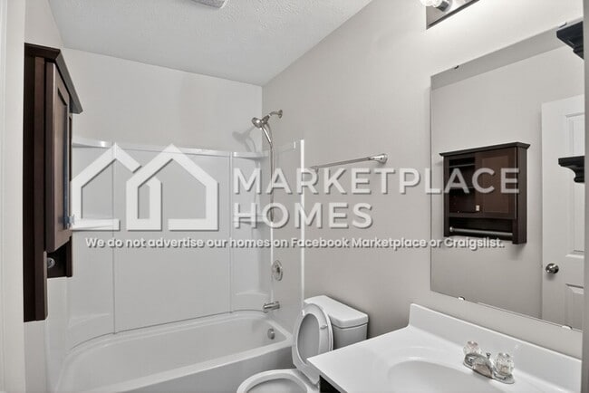 Building Photo - 2324 Boneset Dr